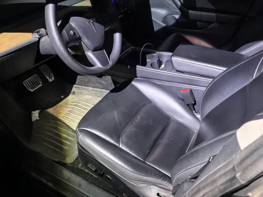 2022 Tesla Model 3 BEV 60KWH,autocango,china used car exporter,china ev exporter,chinese used car exporter,chinese used ev exporter