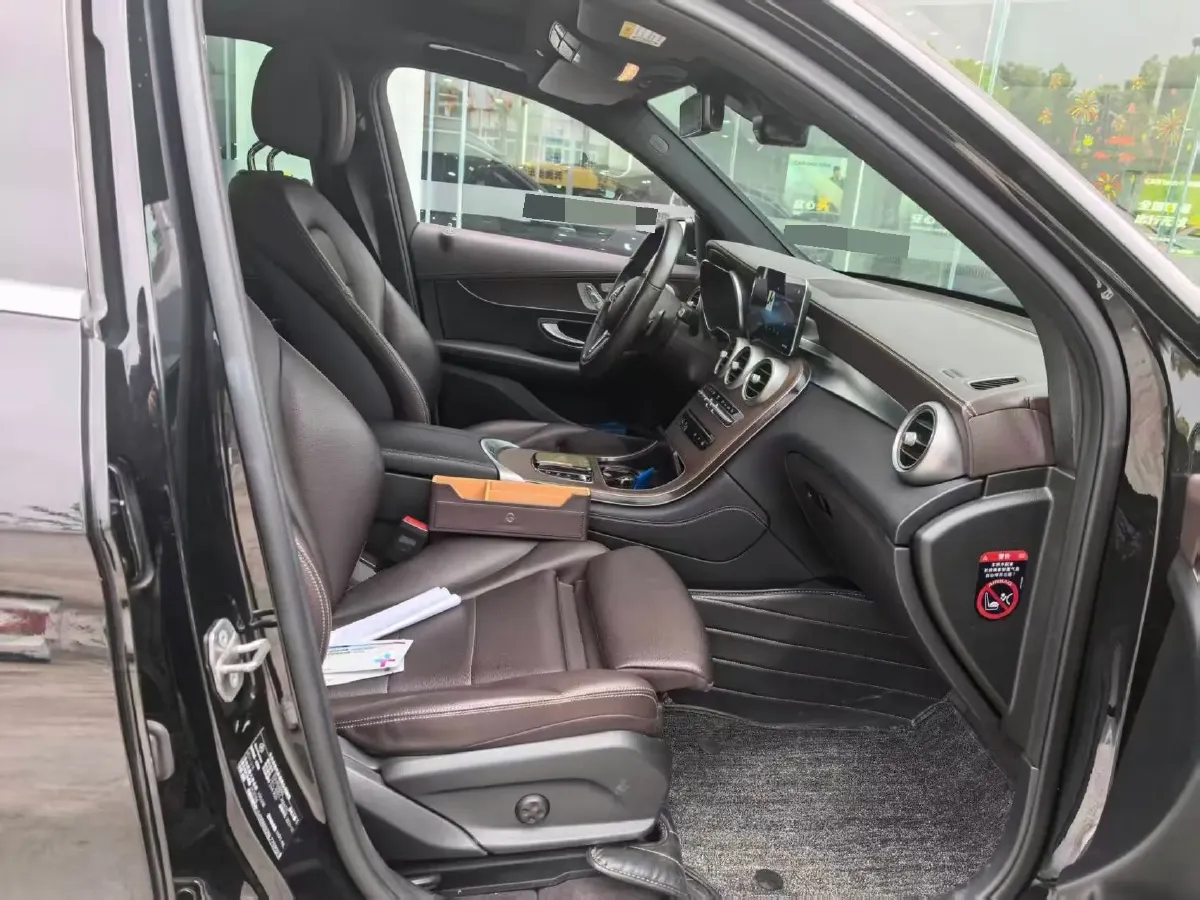 2022 Mercedes-Benz GLC Class 2.0T 258HP L4 9AT,autocango,china used car exporter,china ev exporter,chinese used car exporter,chinese used ev exporter