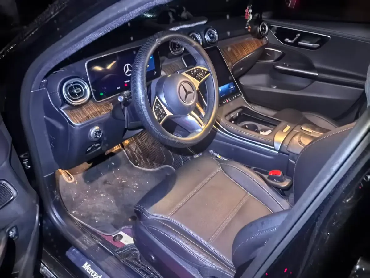 2025 Mercedes-Benz C Class 1.5T 204HP L4 9AT,autocango,china used car exporter,china ev exporter,chinese used car exporter,chinese used ev exporter