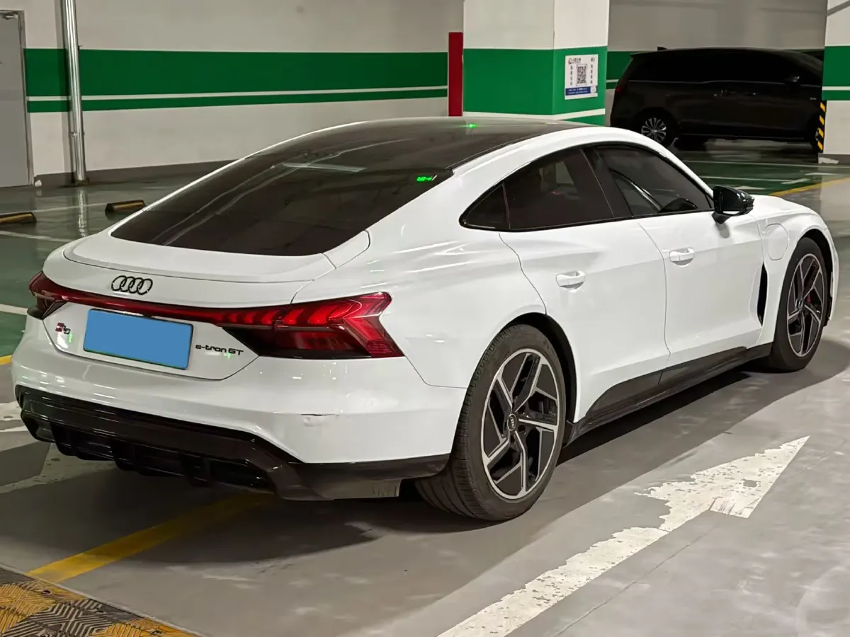 2023 Audi RS e-tron GT 2AT BEV 93.4KWH,autocango,china used car exporter,china ev exporter,chinese used car exporter,chinese used ev exporter