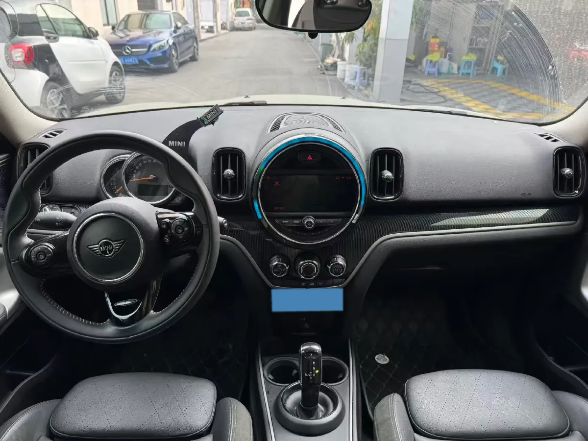 2019 MINI COUNTRYMAN 1.5T 136HP L3 8AT,autocango,china used car exporter,china ev exporter,chinese used car exporter,chinese used ev exporter