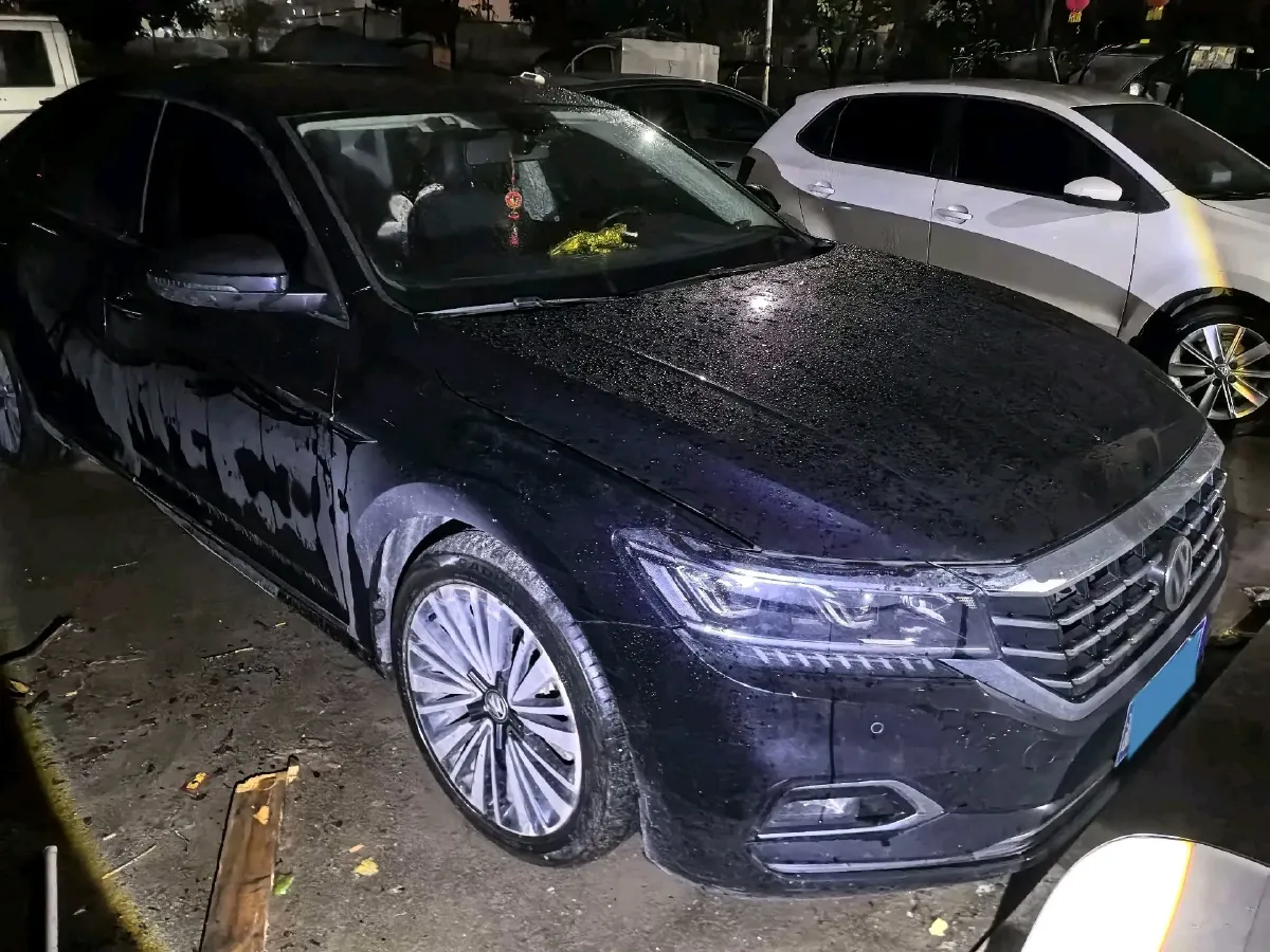 2020 Volkswagen Passat 2.0T 186HP L4 7DCT,autocango,china used car exporter,china ev exporter,chinese used car exporter,chinese used ev exporter