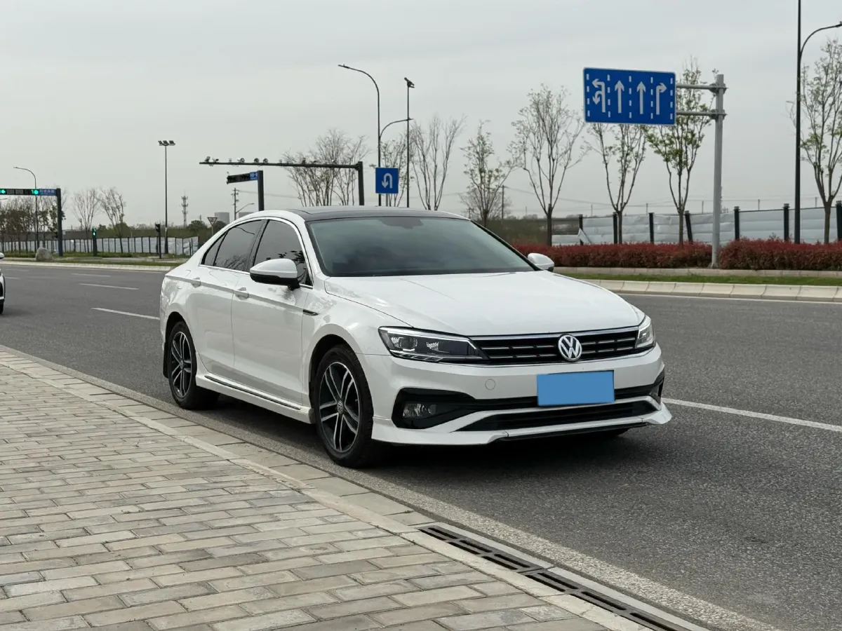 2019 Volkswagen Passat 1.4T 150HP L4 7DCT,autocango,china used car exporter,china ev exporter,chinese used car exporter,chinese used ev exporter