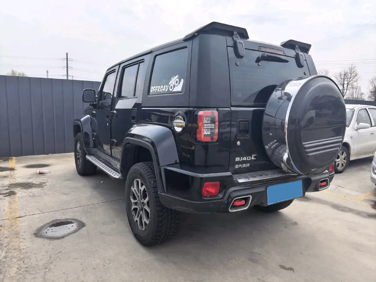 2023 Beijing BJ40 2.0T 224HP L4 8AT,autocango,china used car exporter,china ev exporter,chinese used car exporter,chinese used ev exporter