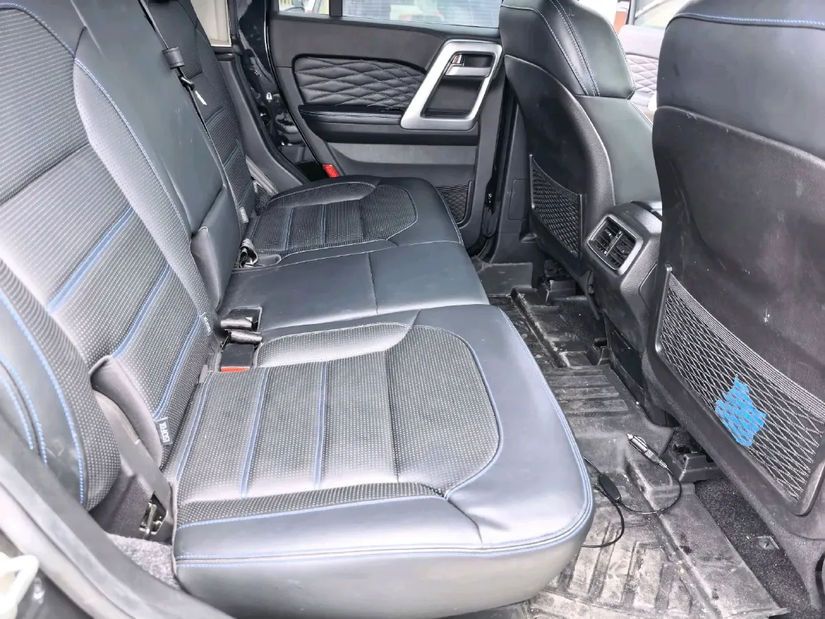 2023 Beijing BJ40 2.0T 224HP L4 8AT,autocango,china used car exporter,china ev exporter,chinese used car exporter,chinese used ev exporter