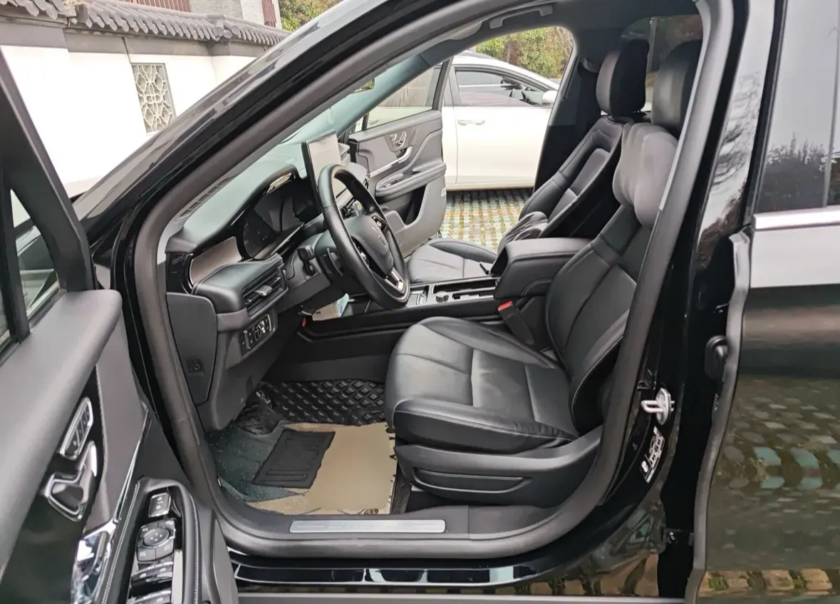 2021 Lincoln Corsair 2.0T 245HP L4 8AT,autocango,china used car exporter,china ev exporter,chinese used car exporter,chinese used ev exporter