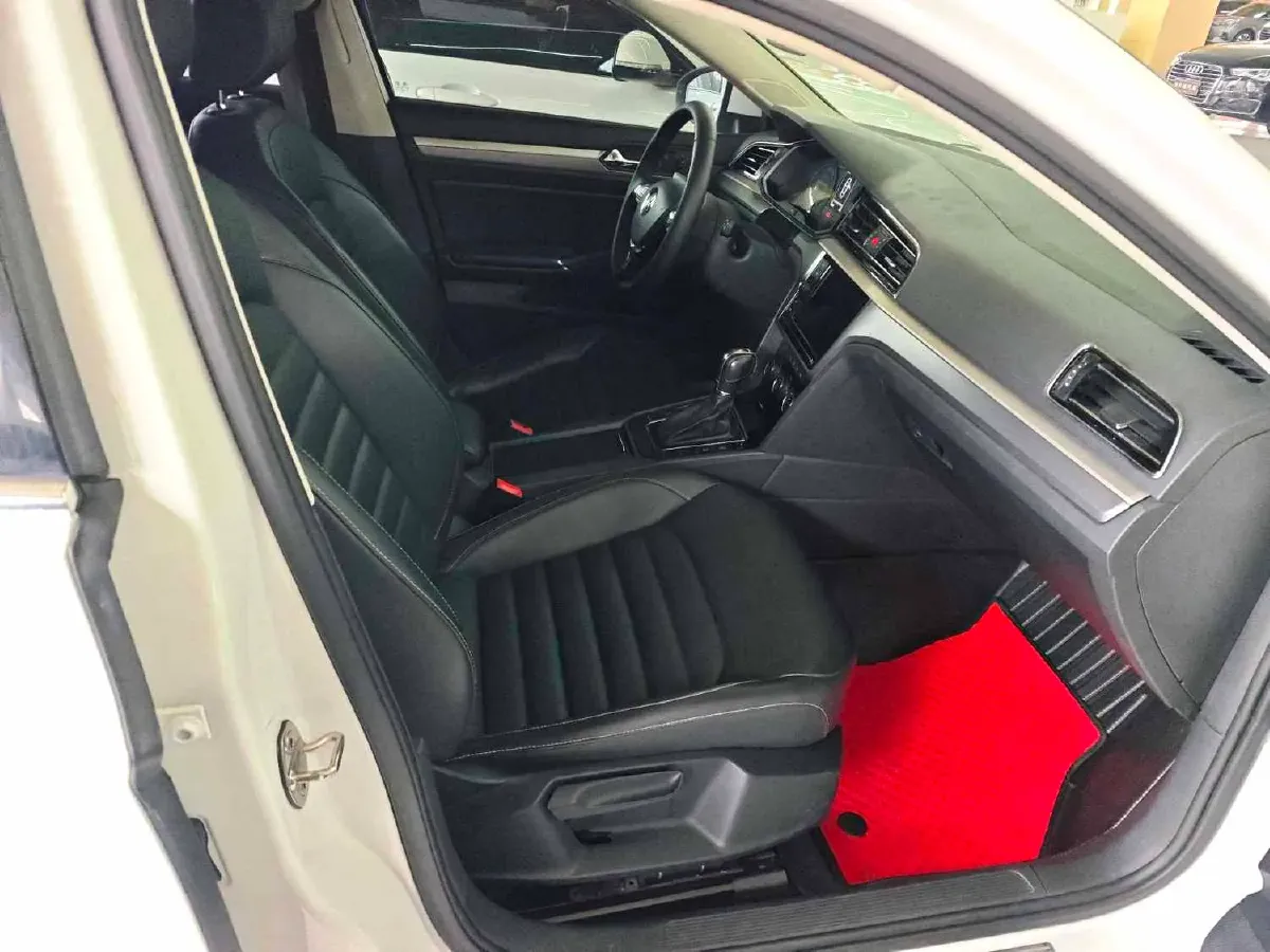 2019 Volkswagen Passat 1.4T 150HP L4 7DCT,autocango,china used car exporter,china ev exporter,chinese used car exporter,chinese used ev exporter