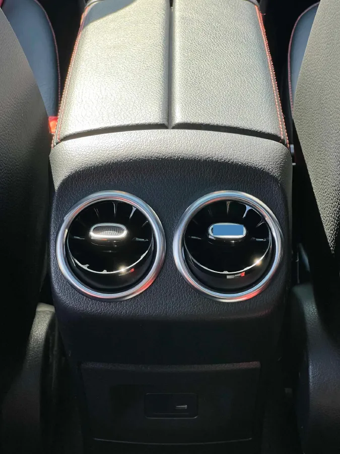 2022 Mercedes-Benz A AMG 2.0T 306HP L4 7DCT,autocango,china used car exporter,china ev exporter,chinese used car exporter,chinese used ev exporter