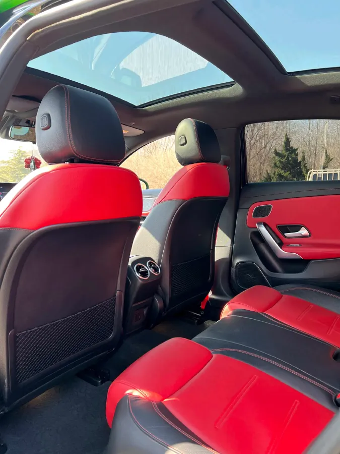 2022 Mercedes-Benz A AMG 2.0T 306HP L4 7DCT,autocango,china used car exporter,china ev exporter,chinese used car exporter,chinese used ev exporter