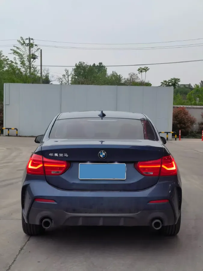 2021 BMW 1 Series 2.0T 192HP L4 7DCT,autocango,china used car exporter,china ev exporter,chinese used car exporter,chinese used ev exporter