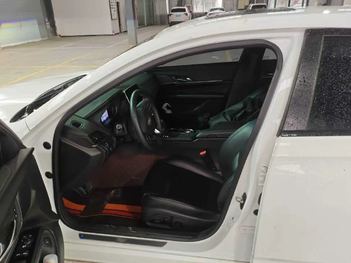 2022 Cadillac CT4 2.0T 237HP L4 8AT,autocango,china used car exporter,china ev exporter,chinese used car exporter,chinese used ev exporter