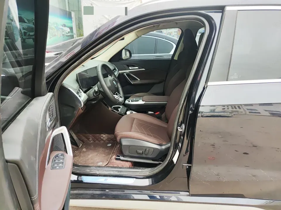 2024 BMW X1 2.0T 204HP L4 7DCT,autocango,china used car exporter,china ev exporter,chinese used car exporter,chinese used ev exporter