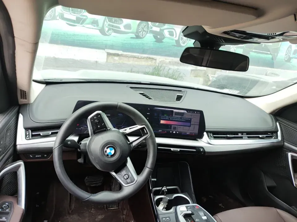 2024 BMW X1 2.0T 204HP L4 7DCT,autocango,china used car exporter,china ev exporter,chinese used car exporter,chinese used ev exporter