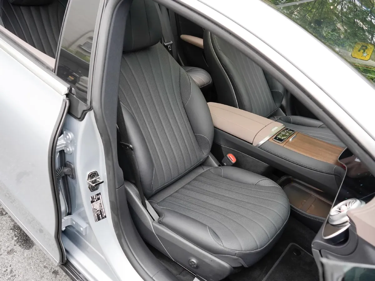 2023 Mercedes-Benz EQS Class BEV 111.8KWH,autocango,china used car exporter,china ev exporter,chinese used car exporter,chinese used ev exporter