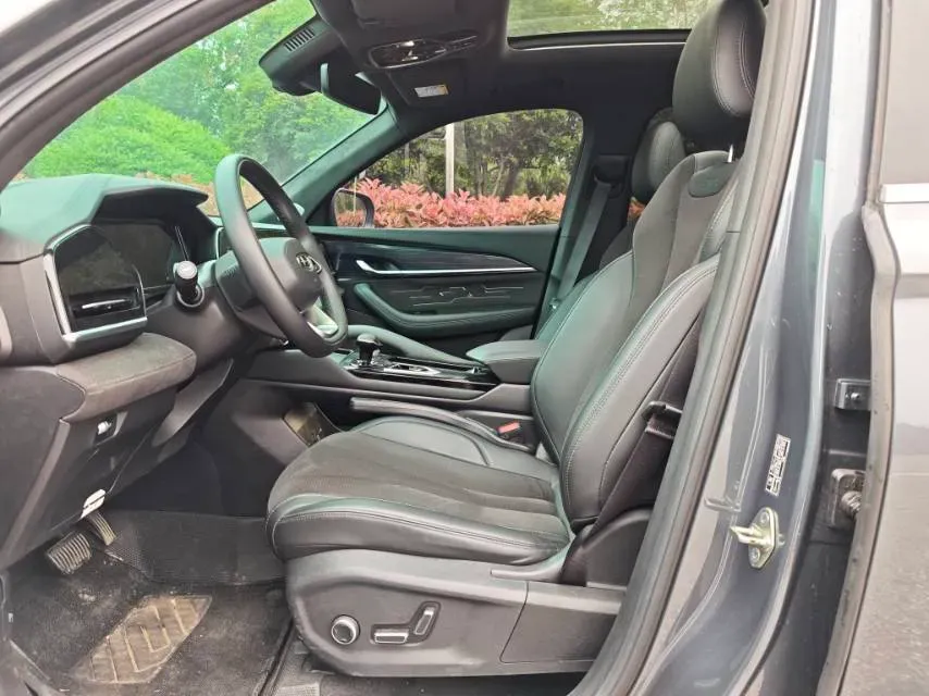 2024 Geely Monjaro 2.0T 238HP L4 8AT,autocango,china used car exporter,china ev exporter,chinese used car exporter,chinese used ev exporter