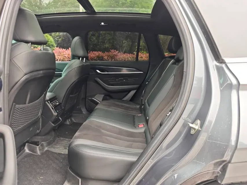 2024 Geely Monjaro 2.0T 238HP L4 8AT,autocango,china used car exporter,china ev exporter,chinese used car exporter,chinese used ev exporter