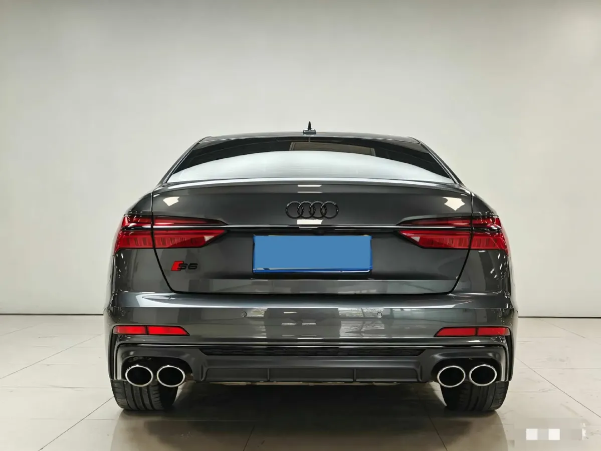 2022 Audi S6 2.9T 450HP V6 8AT,autocango,china used car exporter,china ev exporter,chinese used car exporter,chinese used ev exporter
