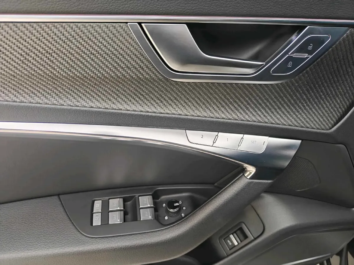 2022 Audi S6 2.9T 450HP V6 8AT,autocango,china used car exporter,china ev exporter,chinese used car exporter,chinese used ev exporter