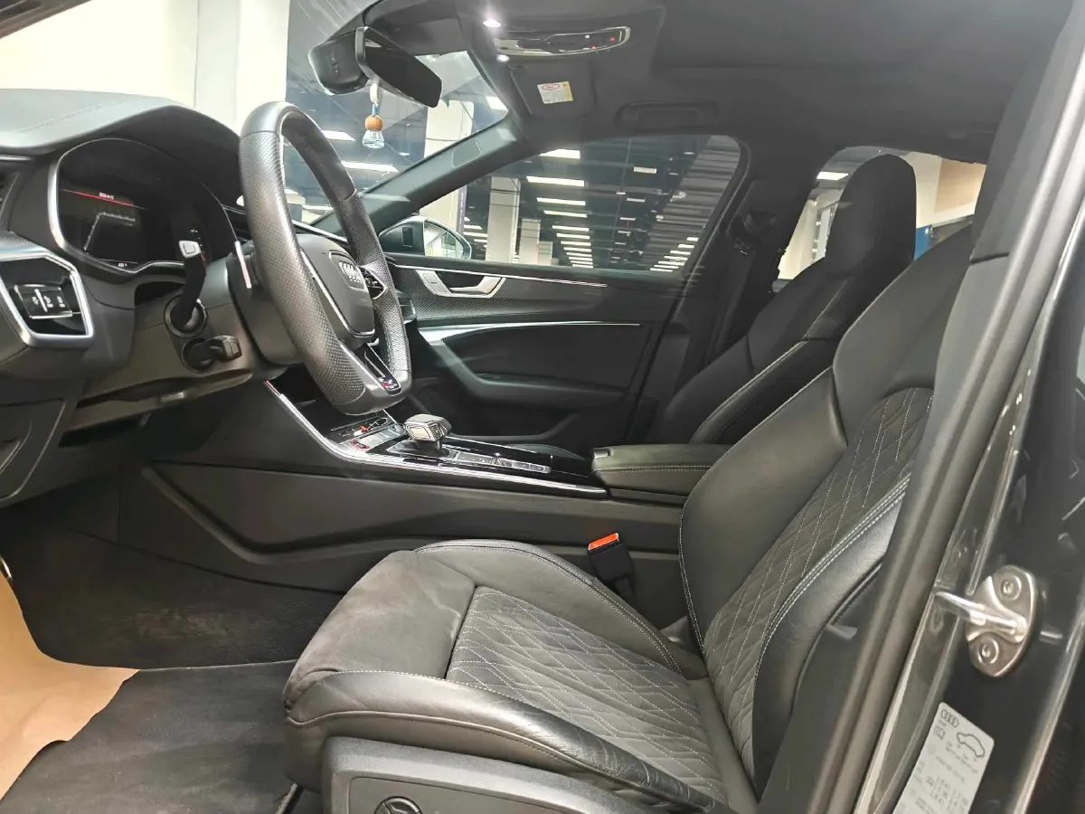 2022 Audi S6 2.9T 450HP V6 8AT,autocango,china used car exporter,china ev exporter,chinese used car exporter,chinese used ev exporter