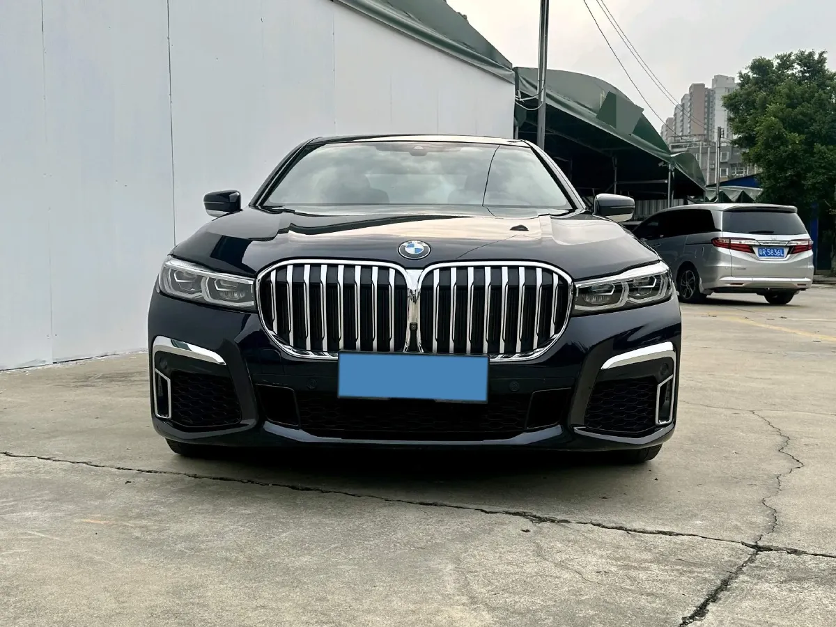2021 BMW 7 Series 2.0T 265HP L4 8AT,autocango,china used car exporter,china ev exporter,chinese used car exporter,chinese used ev exporter