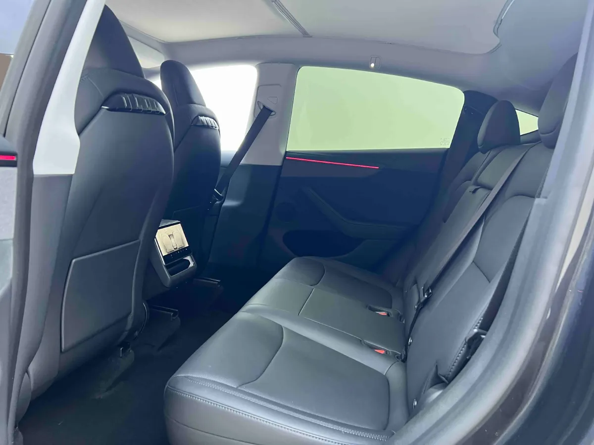 2025 Tesla Model Y BEV,autocango,china used car exporter,china ev exporter,chinese used car exporter,chinese used ev exporter