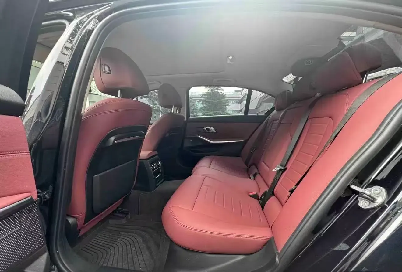 2021 BMW 3 Series 2.0T 156HP L4 8AT,autocango,china used car exporter,china ev exporter,chinese used car exporter,chinese used ev exporter