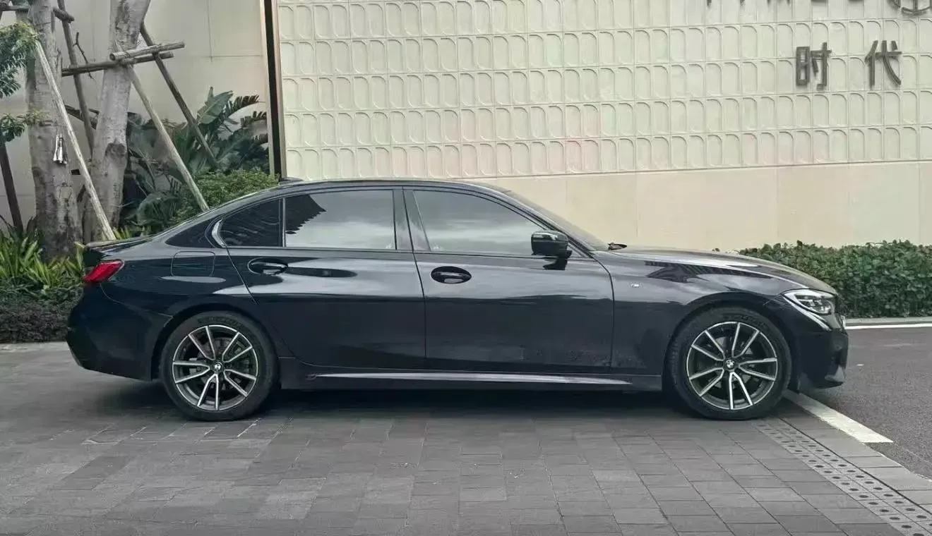 2021 BMW 3 Series 2.0T 156HP L4 8AT,autocango,china used car exporter,china ev exporter,chinese used car exporter,chinese used ev exporter