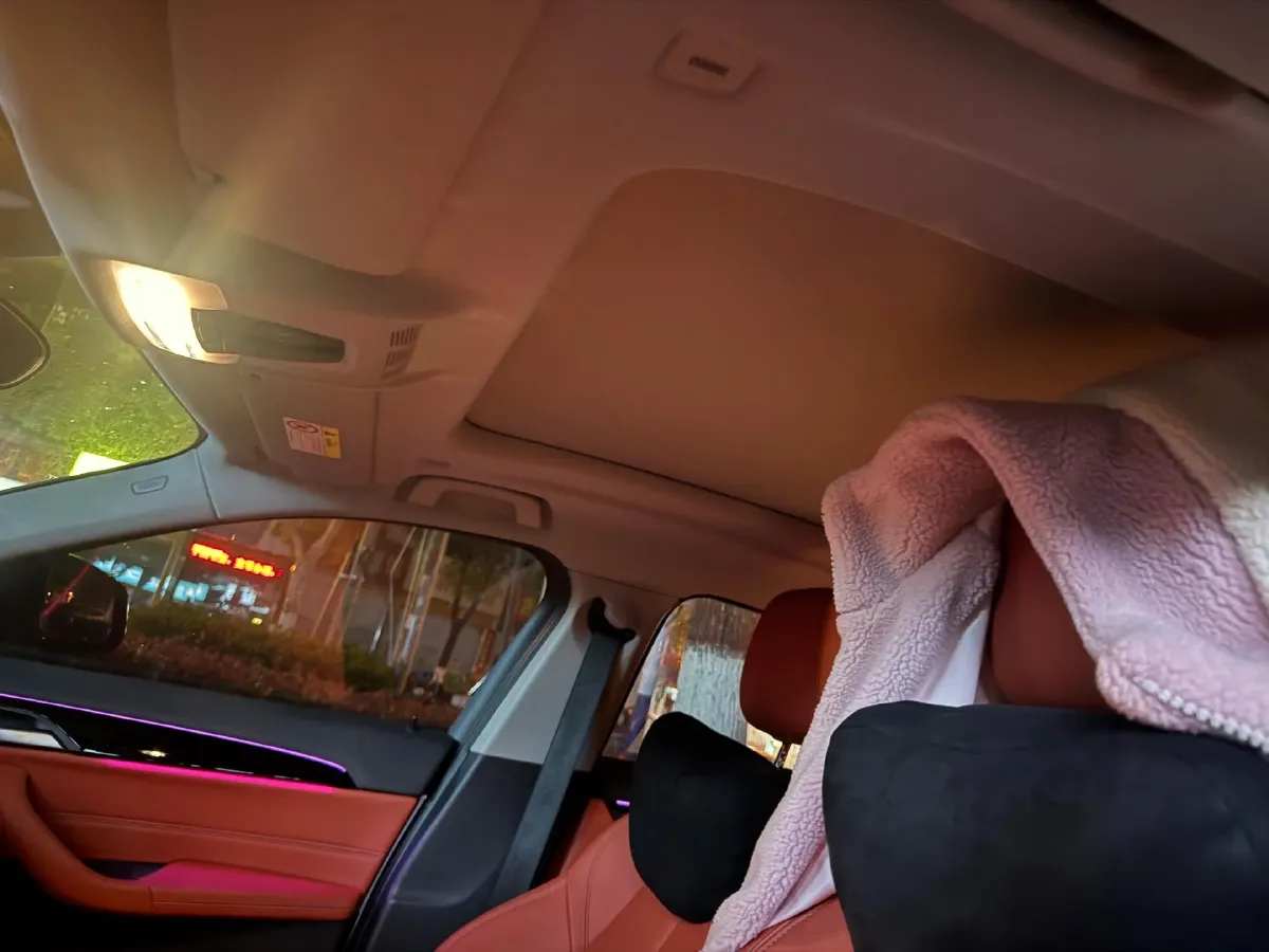 2023 BMW X2 2.0T 178HP L4 7DCT,autocango,china used car exporter,china ev exporter,chinese used car exporter,chinese used ev exporter