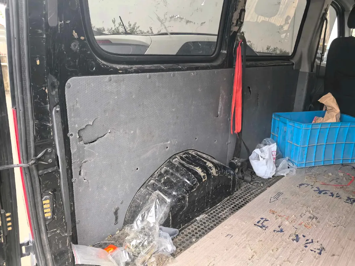 2023 DongFeng DFAC YuFeng 2.0T 136HP L4 6MT,autocango,china used car exporter,china ev exporter,chinese used car exporter,chinese used ev exporter