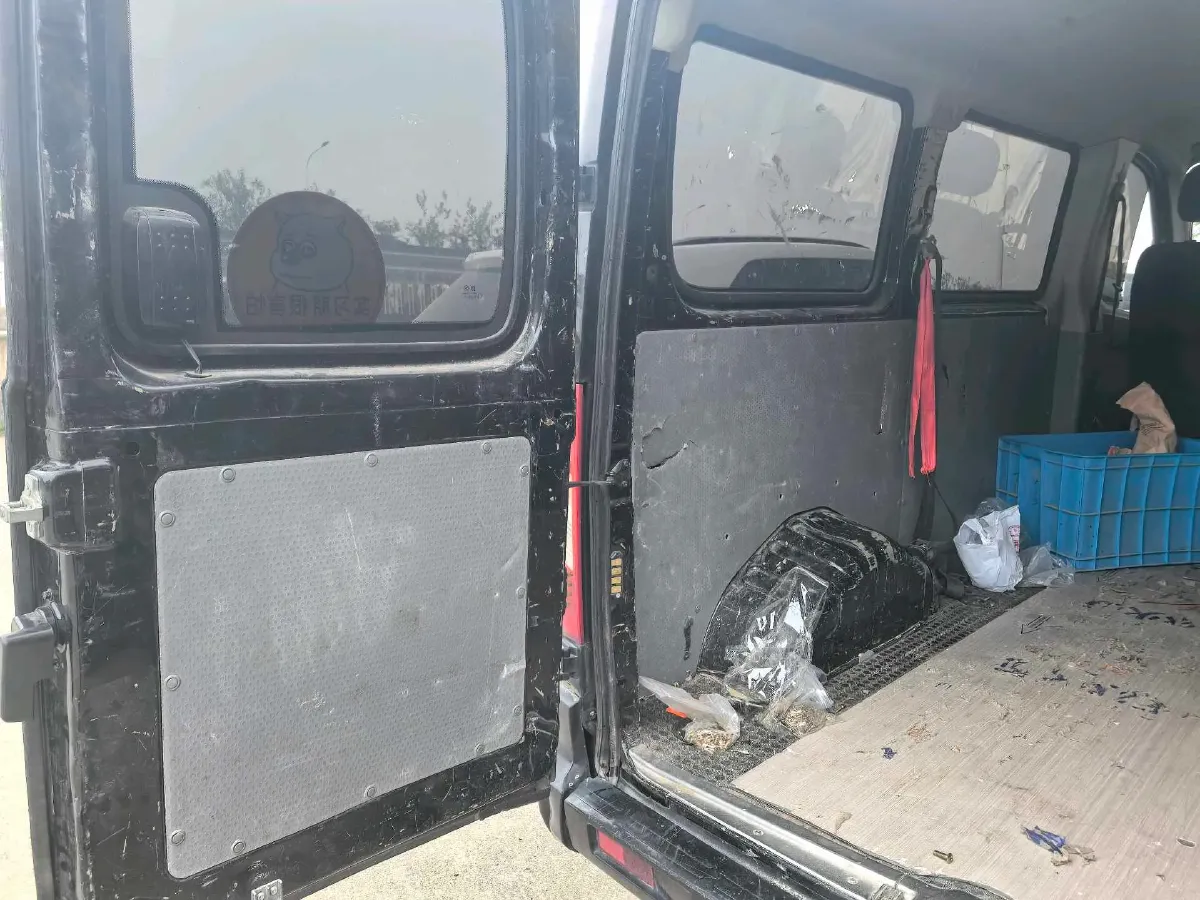 2023 DongFeng DFAC YuFeng 2.0T 136HP L4 6MT,autocango,china used car exporter,china ev exporter,chinese used car exporter,chinese used ev exporter