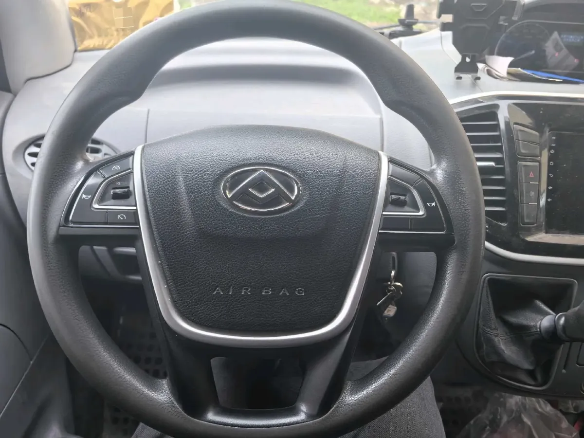 2023 DongFeng DFAC YuFeng 2.0T 136HP L4 6MT,autocango,china used car exporter,china ev exporter,chinese used car exporter,chinese used ev exporter