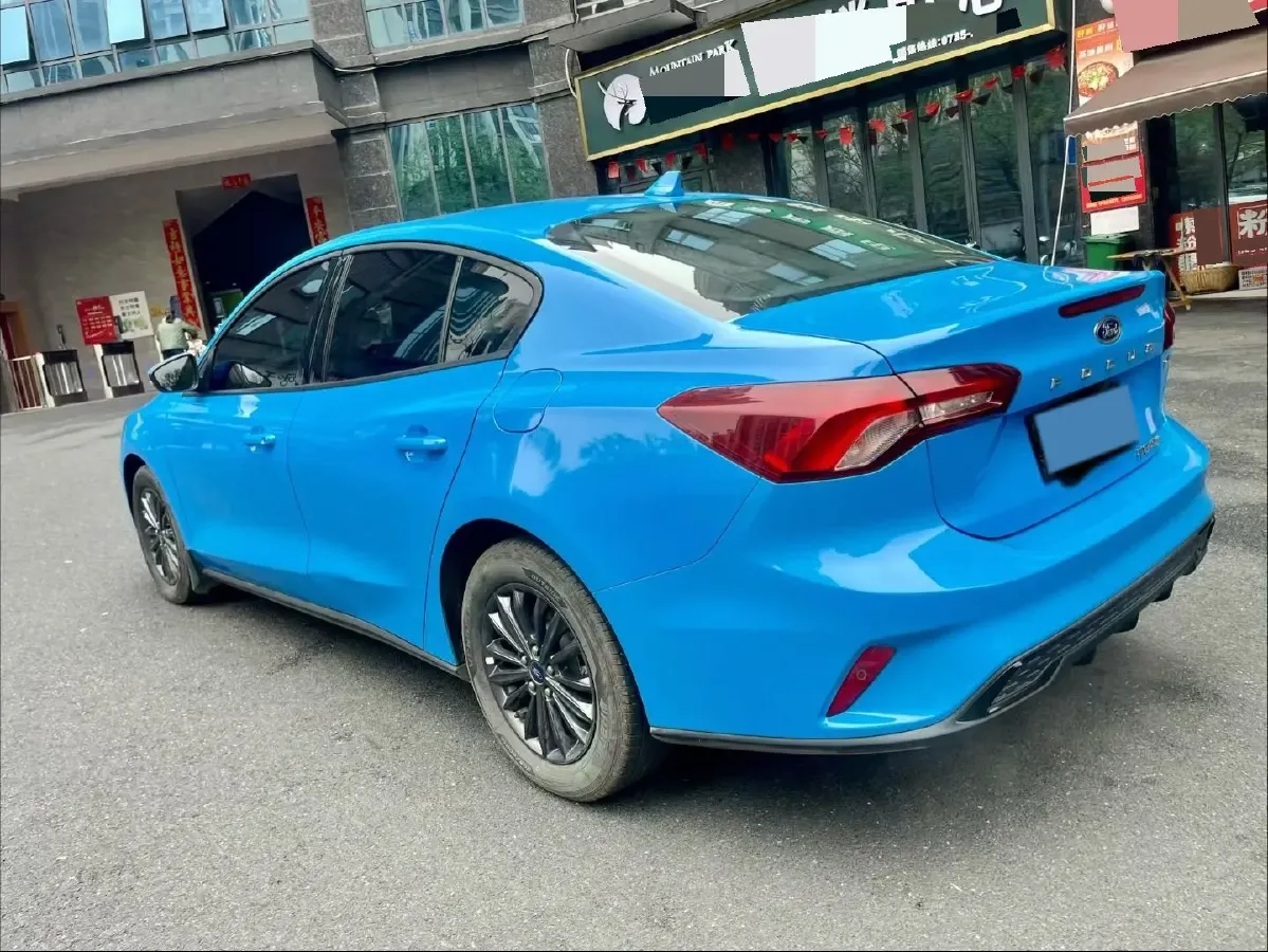 2022 Ford Focus 1.5T 177HP L4 6AT,autocango,china used car exporter,china ev exporter,chinese used car exporter,chinese used ev exporter