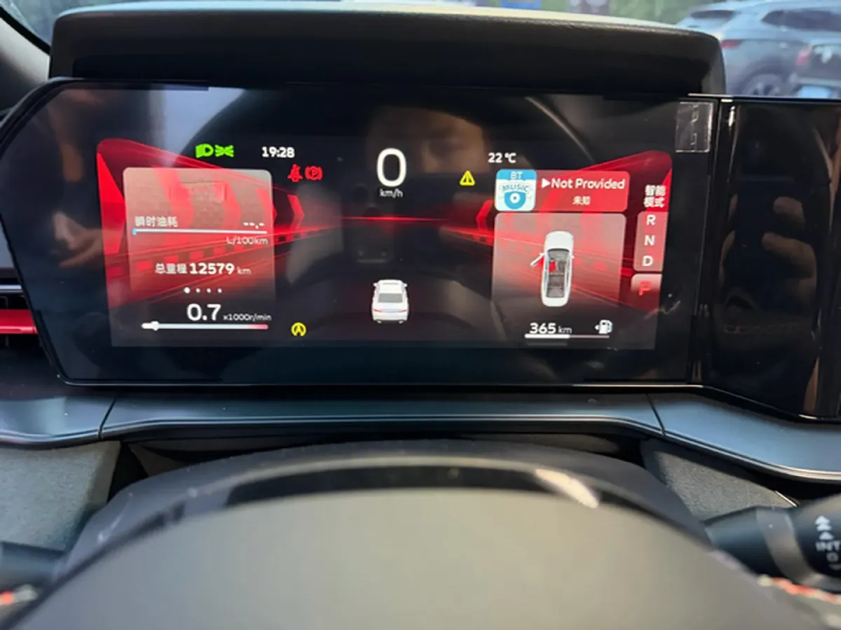 2022 Geely Binray 1.5T 181HP L4 7DCT,autocango,china used car exporter,china ev exporter,chinese used car exporter,chinese used ev exporter