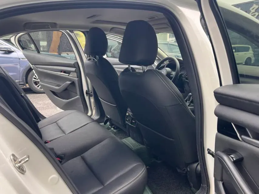 2020 Mazda 3 Axela 1.5L 117HP L4 6AT,autocango,china used car exporter,china ev exporter,chinese used car exporter,chinese used ev exporter