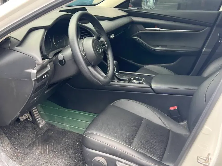 2020 Mazda 3 Axela 1.5L 117HP L4 6AT,autocango,china used car exporter,china ev exporter,chinese used car exporter,chinese used ev exporter