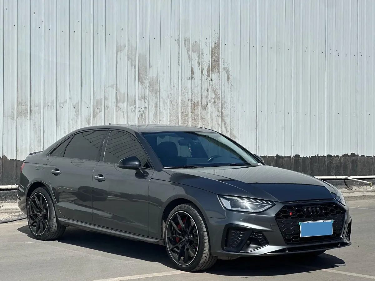 2020 Audi A4L 2.0T 190HP L4 7DCT,autocango,china used car exporter,china ev exporter,chinese used car exporter,chinese used ev exporter