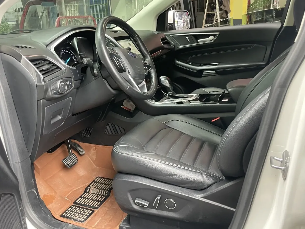 2018 Ford Edge 2.0T 245HP L4 6AT,autocango,china used car exporter,china ev exporter,chinese used car exporter,chinese used ev exporter