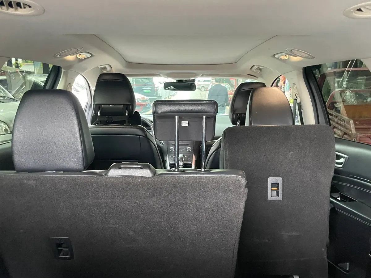 2018 Ford Edge 2.0T 245HP L4 6AT,autocango,china used car exporter,china ev exporter,chinese used car exporter,chinese used ev exporter