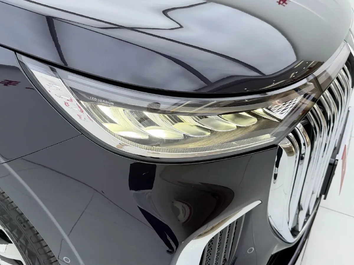 2022 Voyah Dream 1.5T 136HP L4 PHEV 25.57KWH,autocango,china used car exporter,china ev exporter,chinese used car exporter,chinese used ev exporter