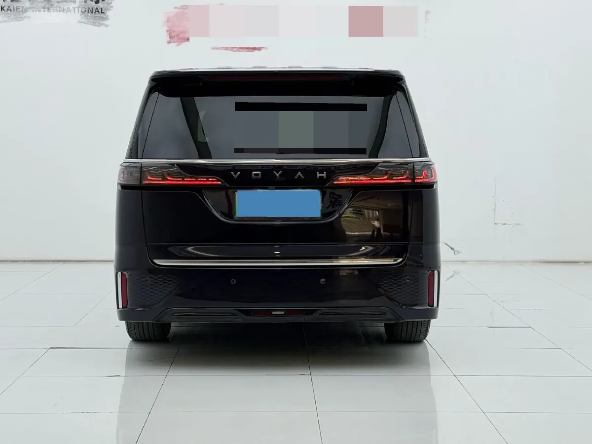 2022 Voyah Dream 1.5T 136HP L4 PHEV 25.57KWH,autocango,china used car exporter,china ev exporter,chinese used car exporter,chinese used ev exporter