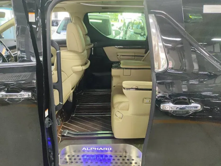2021 Toyota Alphard 2.5L 117HP L4 E-CVT Hybrid,autocango,china used car exporter,china ev exporter,chinese used car exporter,chinese used ev exporter