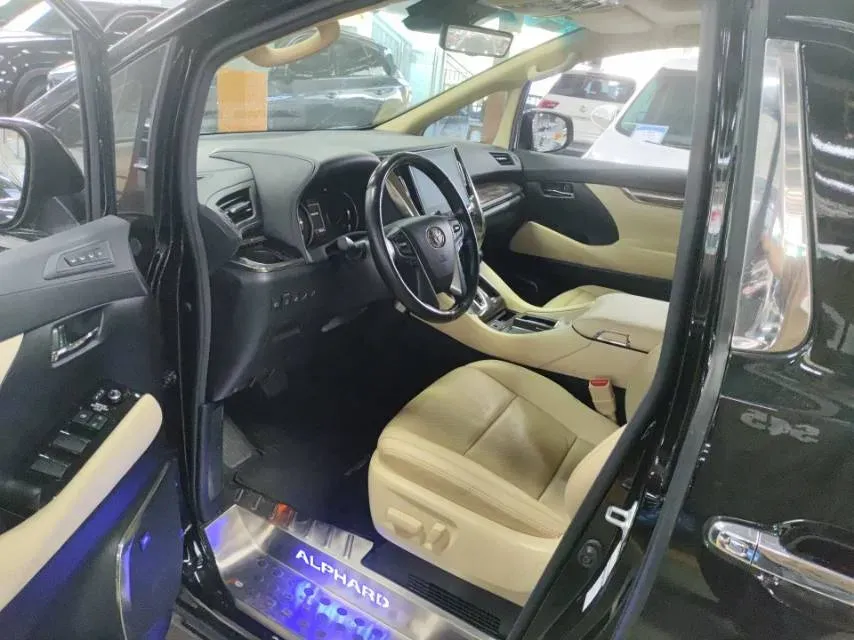 2021 Toyota Alphard 2.5L 117HP L4 E-CVT Hybrid,autocango,china used car exporter,china ev exporter,chinese used car exporter,chinese used ev exporter