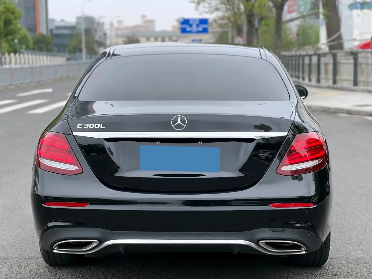 2020 Mercedes-Benz E Class 2.0T 258HP L4 9AT,autocango,china used car exporter,china ev exporter,chinese used car exporter,chinese used ev exporter