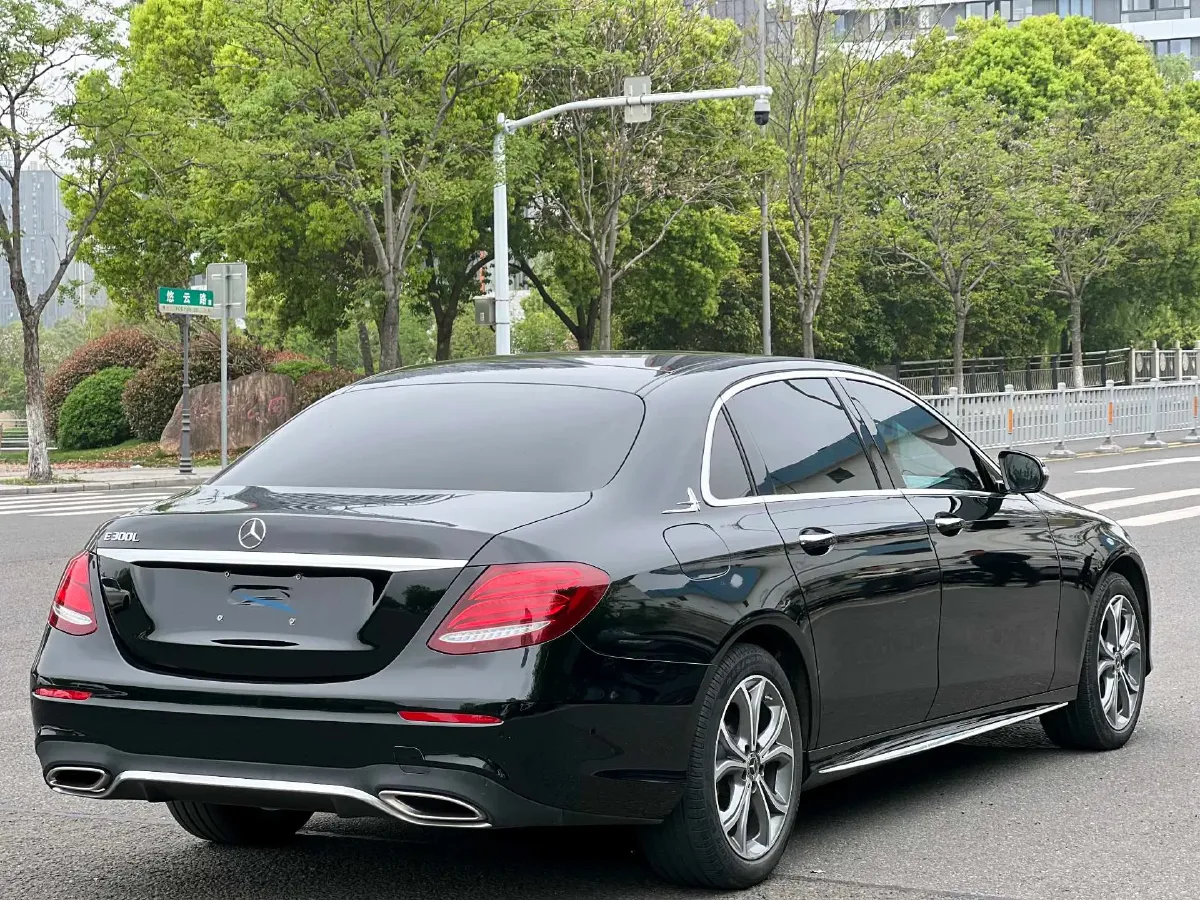 2020 Mercedes-Benz E Class 2.0T 258HP L4 9AT,autocango,china used car exporter,china ev exporter,chinese used car exporter,chinese used ev exporter