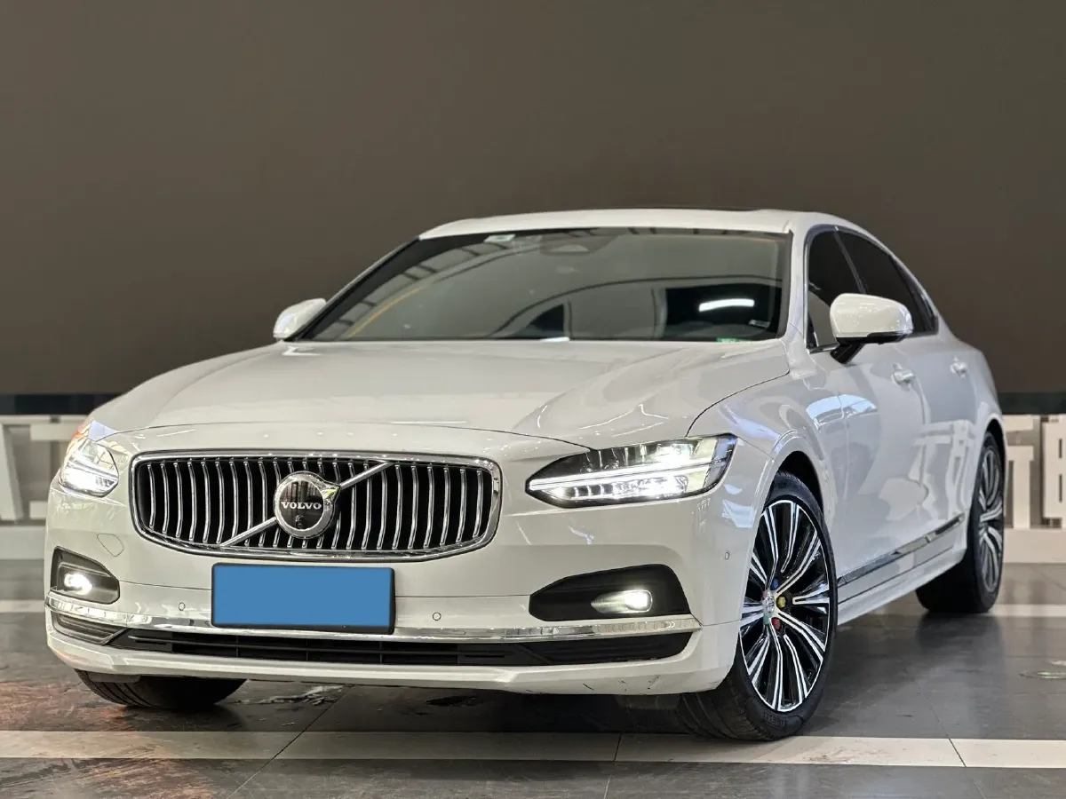 2022 Volvo S90 2.0T 250HP L4 8AT,autocango,china used car exporter,china ev exporter,chinese used car exporter,chinese used ev exporter