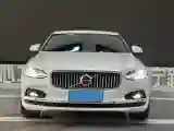 2022 Volvo S90 2.0T 250HP L4 8AT