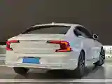2022 Volvo S90 2.0T 250HP L4 8AT