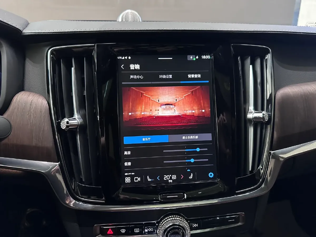 2022 Volvo S90 2.0T 250HP L4 8AT,autocango,china used car exporter,china ev exporter,chinese used car exporter,chinese used ev exporter