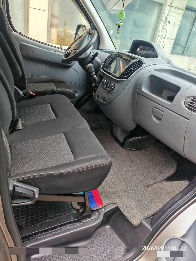 2019 MAXUS XinTu V80 2.0T 139HP L4 6MT,autocango,china used car exporter,china ev exporter,chinese used car exporter,chinese used ev exporter