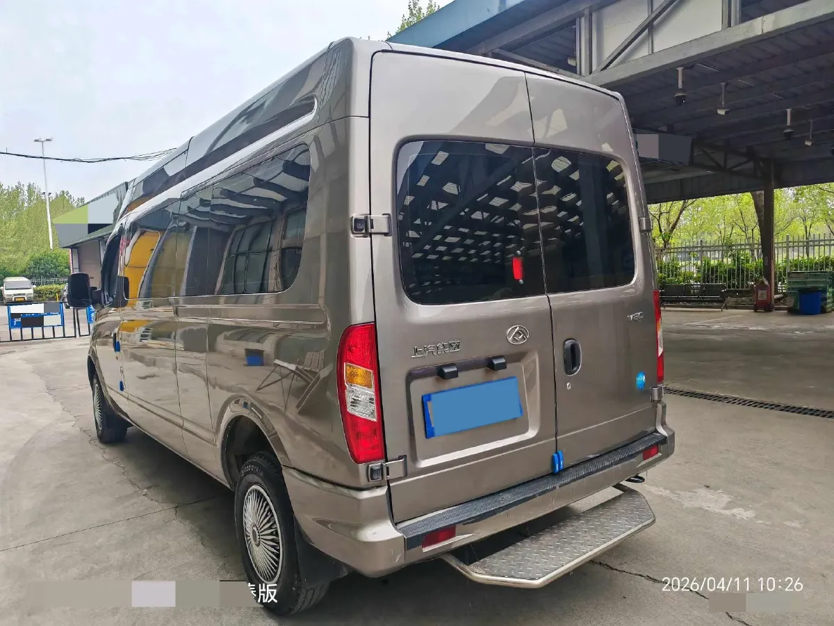 2019 MAXUS XinTu V80 2.0T 139HP L4 6MT,autocango,china used car exporter,china ev exporter,chinese used car exporter,chinese used ev exporter